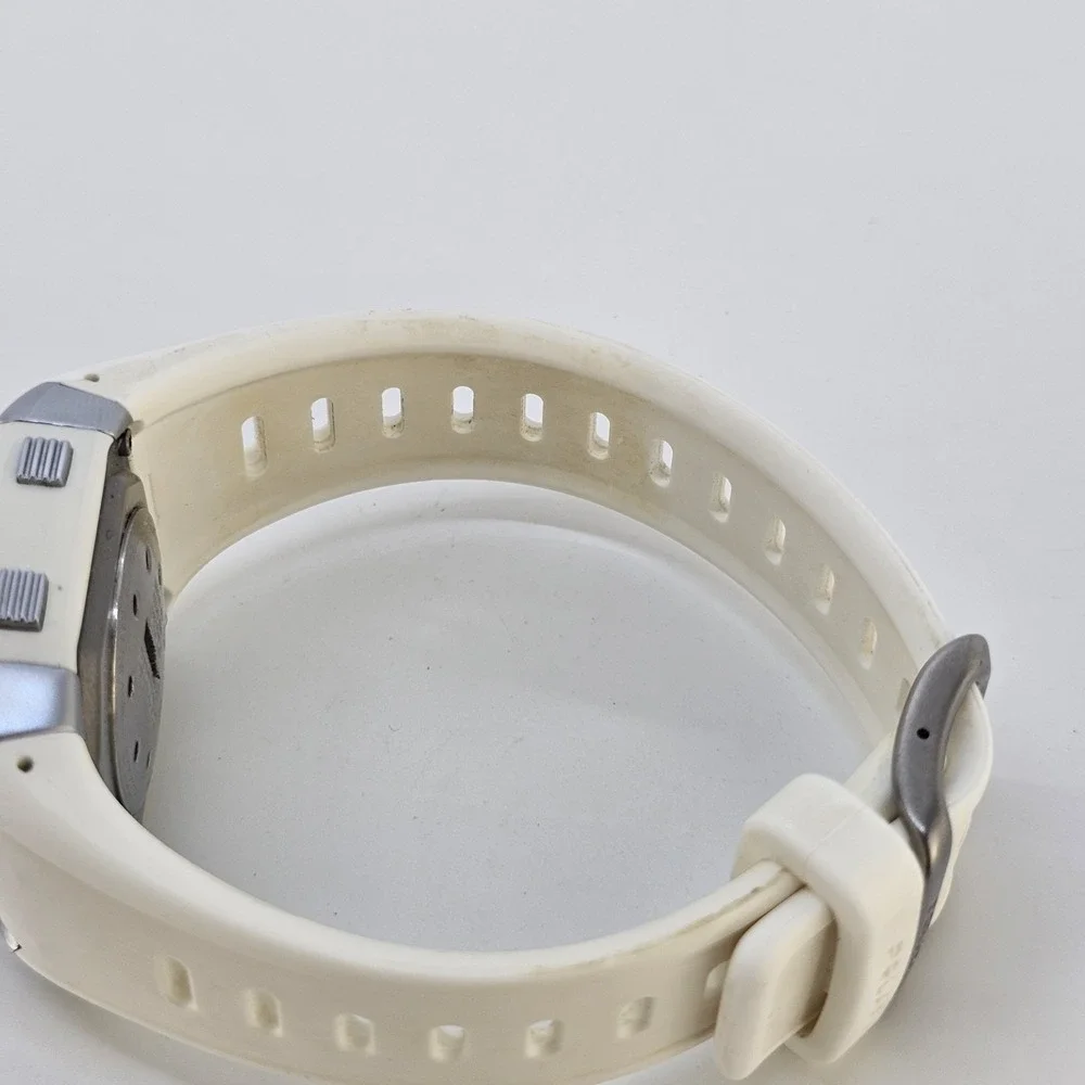 Polar FT60 Men's Digital Watch 40MM White Case White Plastic Bands New Battery